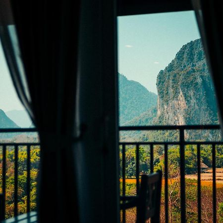 The Elephant Crossing Hotel Vang Vieng Buitenkant foto