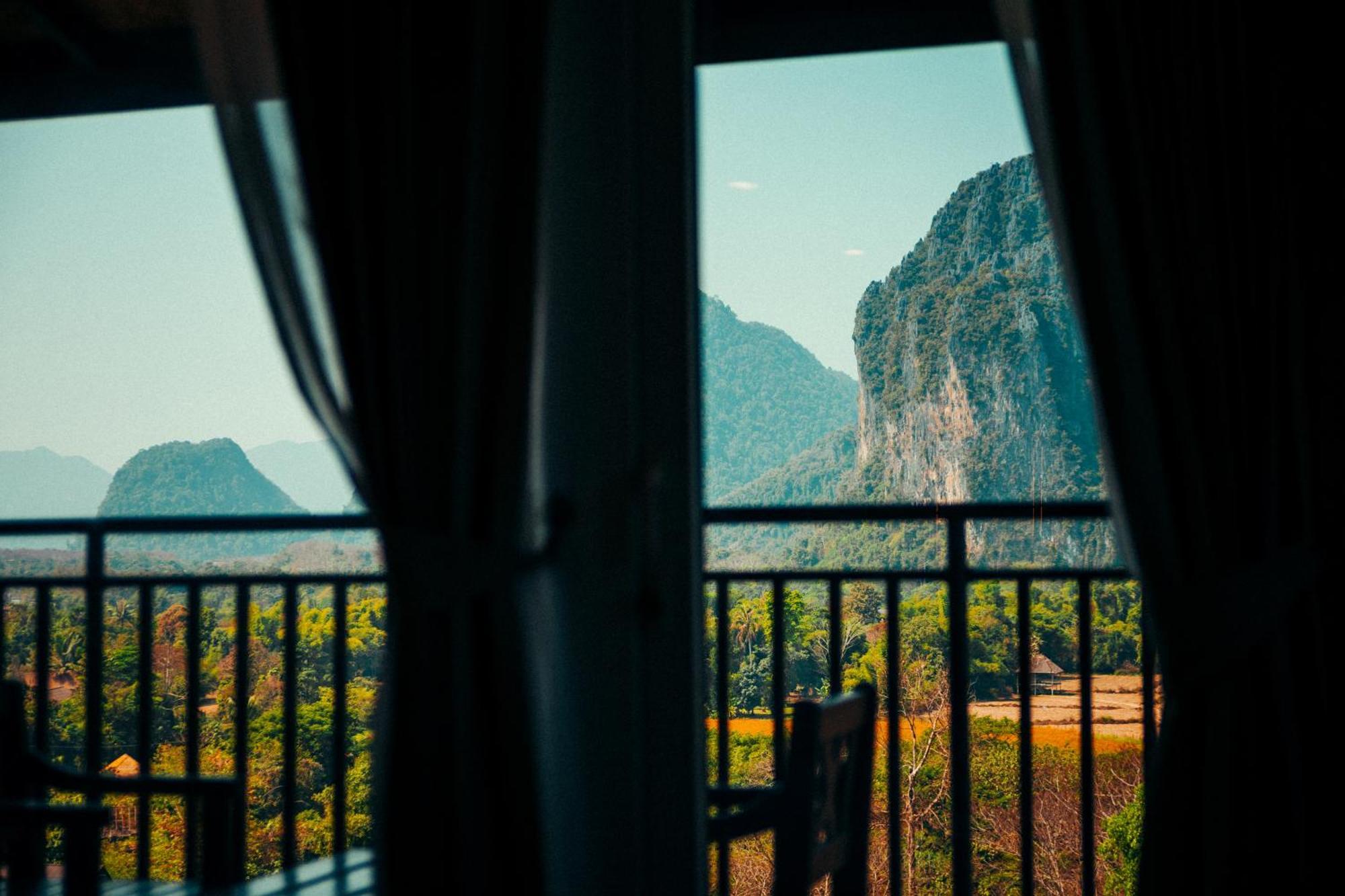 The Elephant Crossing Hotel Vang Vieng Buitenkant foto